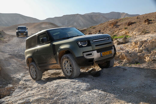 לנדרובר דיפנדר 90 לנדרובר דיפנדר 90